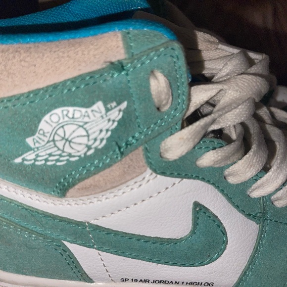 Air Jordan 1 Retro OG High Turbo Green - Size 5.5 - excellent preown - Picture 4 of 16